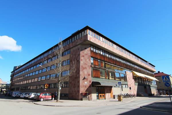 Byggnad på Näbbtorgsgatan i Örebro.
