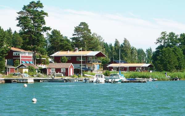 Strandvilla i S:t Anna med sjötomt.