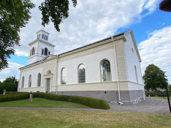 Mogata kyrka lång länga