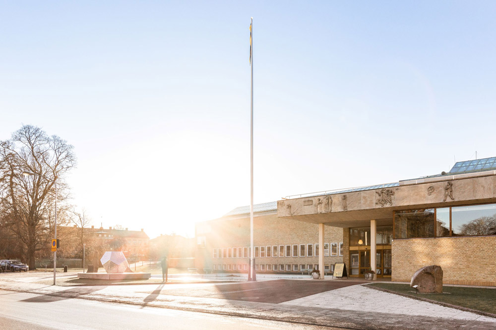 Skylt utanför Östergötlands museum.