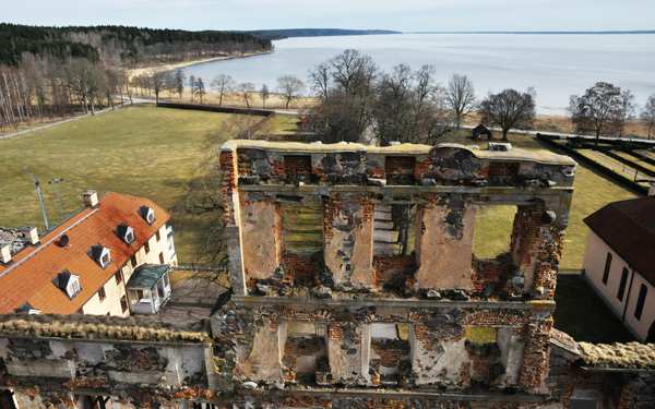 Drönarbild på ruinen ovanifrån