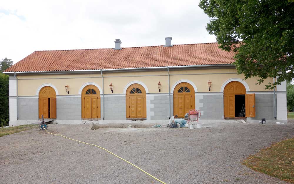 Ett stall i Kvistrum som är delvis renoverat 